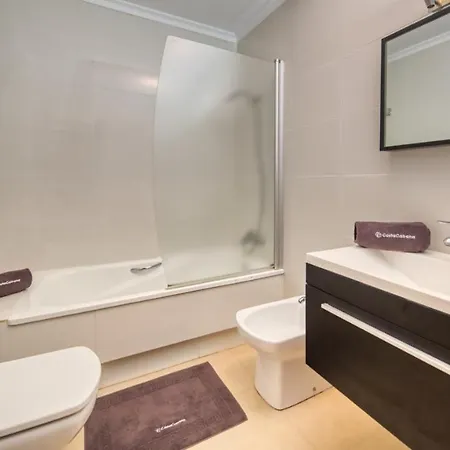 Sleeps 12 Pool Wifi Villa